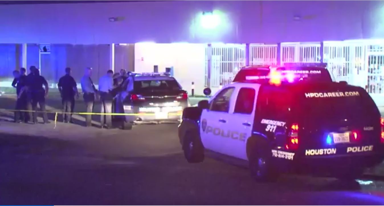 One killed, another injured in shooting in south Houston